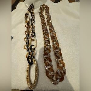 Set of 2 brown tone necklaces